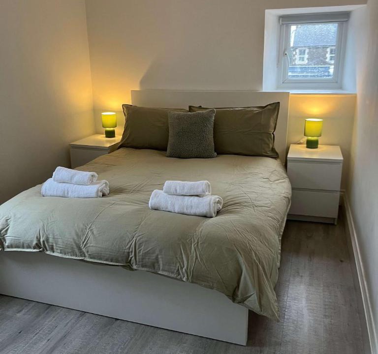 Weston-super-Mare Apartment | 1 Bed Room Flat Close to seafront