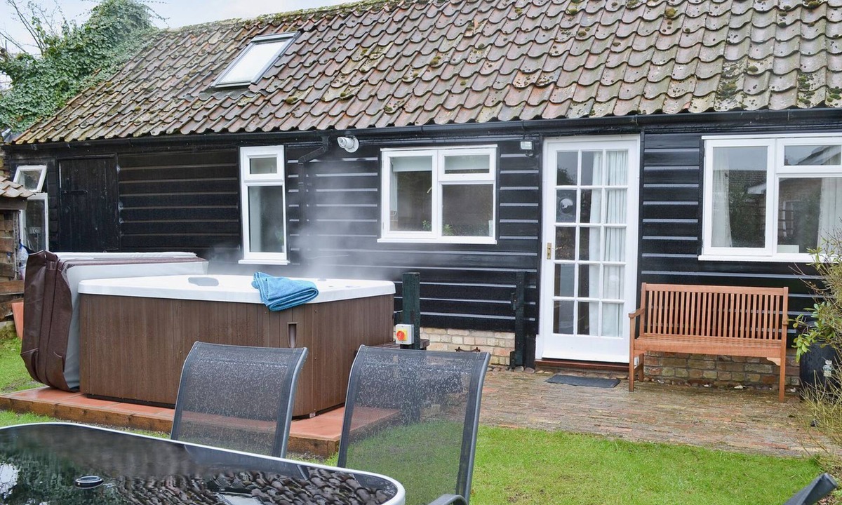 Little Downham Cottage | 1 bedroom accommodation in Little Downham, near Ely