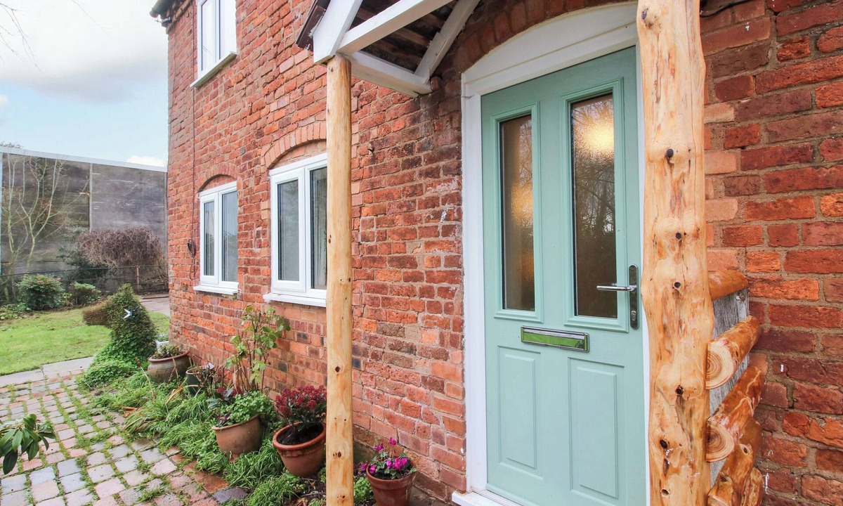 Great Witley Cottage | 1 Dingle Cottage