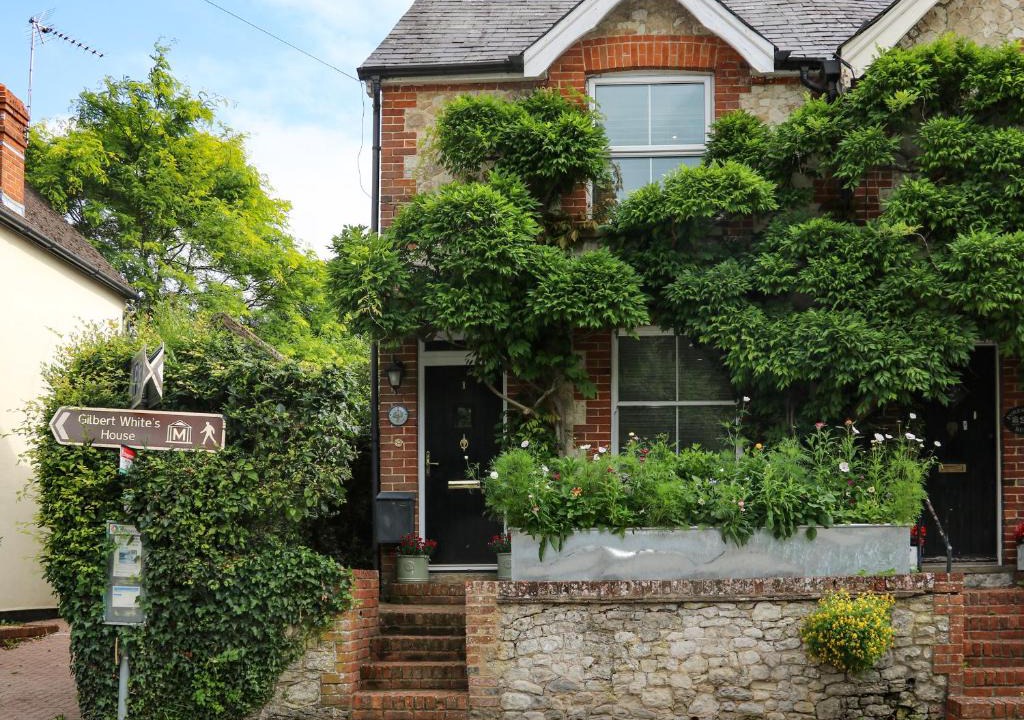 Selborne House | 1 Foresters Rest