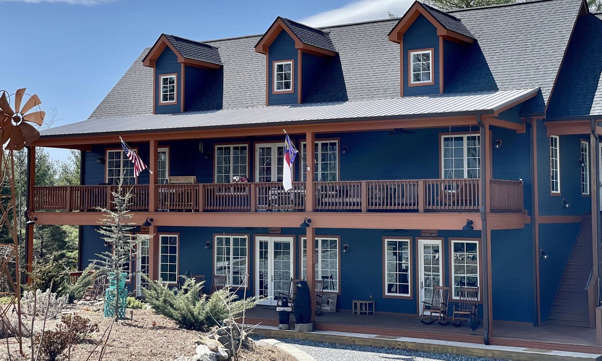 Weaverville House | 1 min to Weaver 10 min to Asheville 6 min to the blue ridge parkway