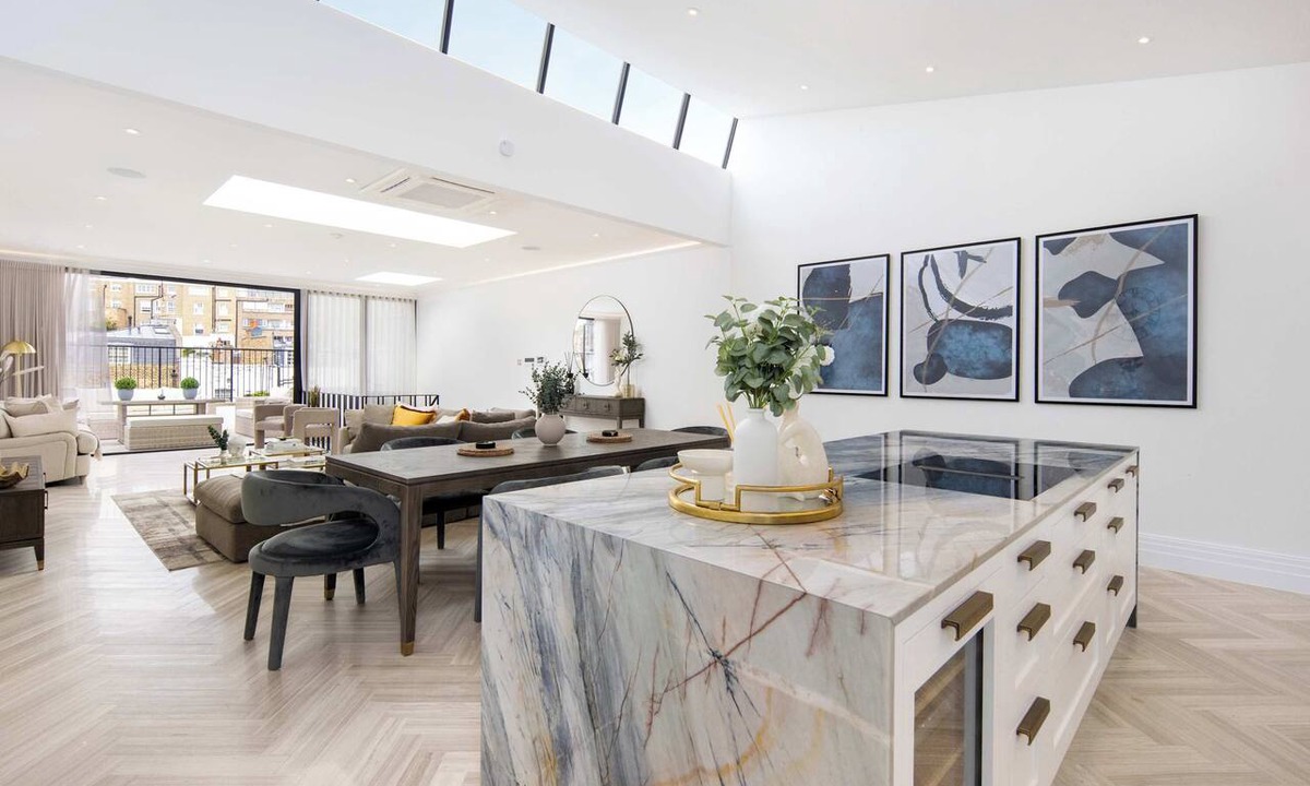 Brompton & Hans Town Apartment | 1 Min Walk to Harrods | Knightsbridge Duplex