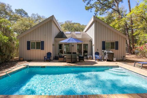 Lawton Woods House | 10 Lawton Road