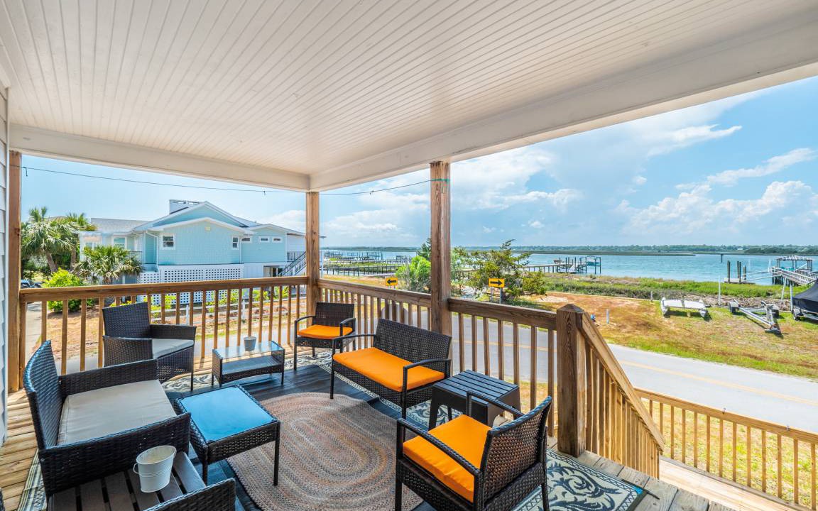 Topsail Beach House | 102 m² House ∙ 3 bedrooms ∙ 6 guests