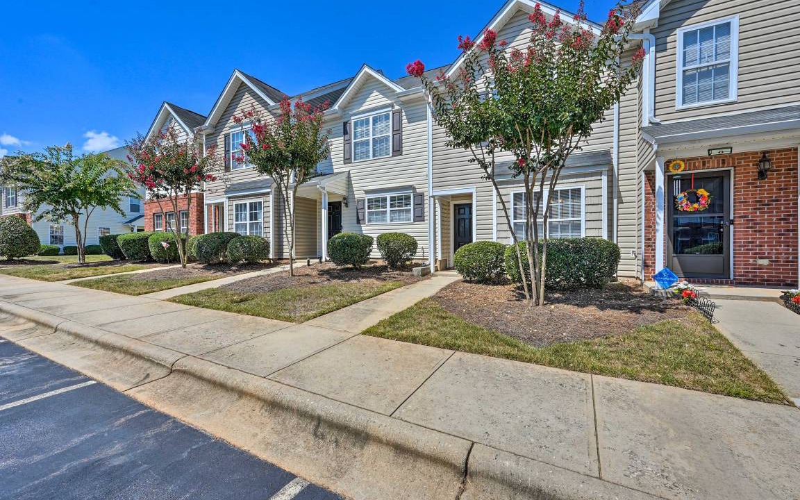 Greensboro Apartment | 109 m² Apartment ∙ 2 bedrooms ∙ 4 guests