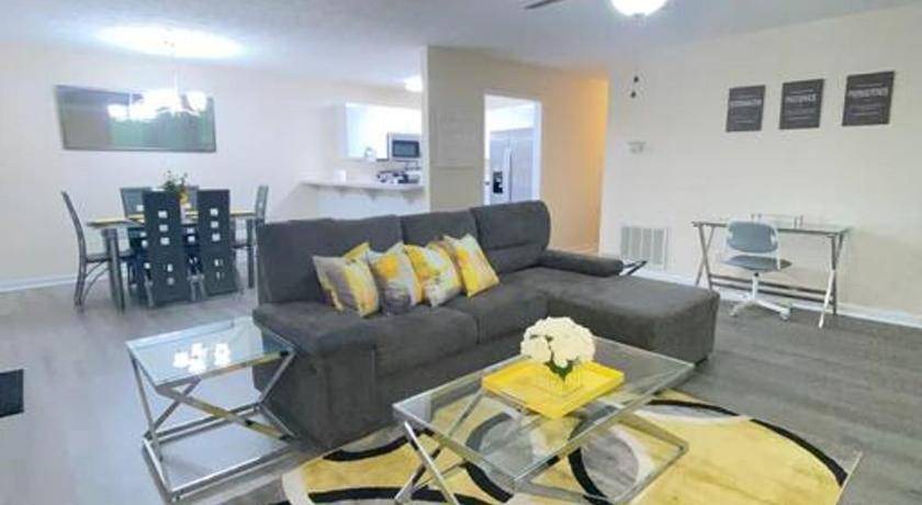 Terry Sanford Apartment | 111 m² Apartment ∙ 2 bedrooms ∙ 4 guests
