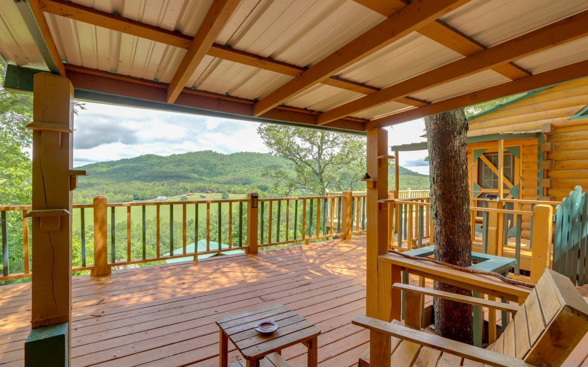 Warne House | 111 m² House ∙ 2 bedrooms ∙ 6 guests