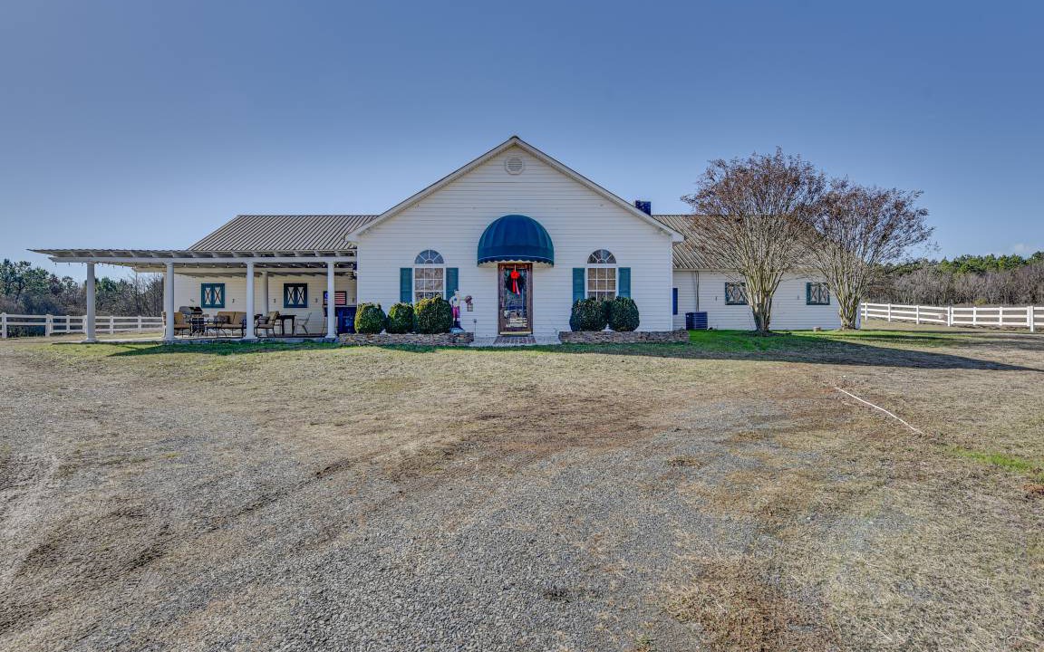 North Carolina Piedmont House | 111 m² House ∙ 2 bedrooms ∙ 4 guests