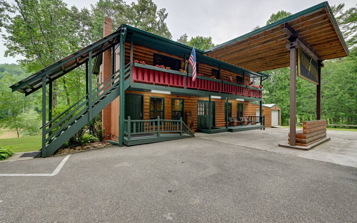 Robbinsville House | 111 m² House ∙ 2 bedrooms ∙ 4 guests