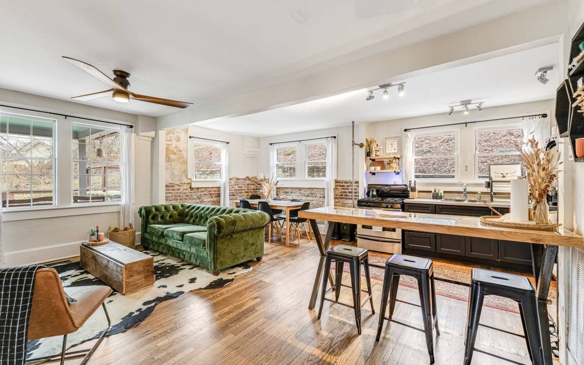 Woodfin House | 111 m² House ∙ 3 bedrooms ∙ 8 guests