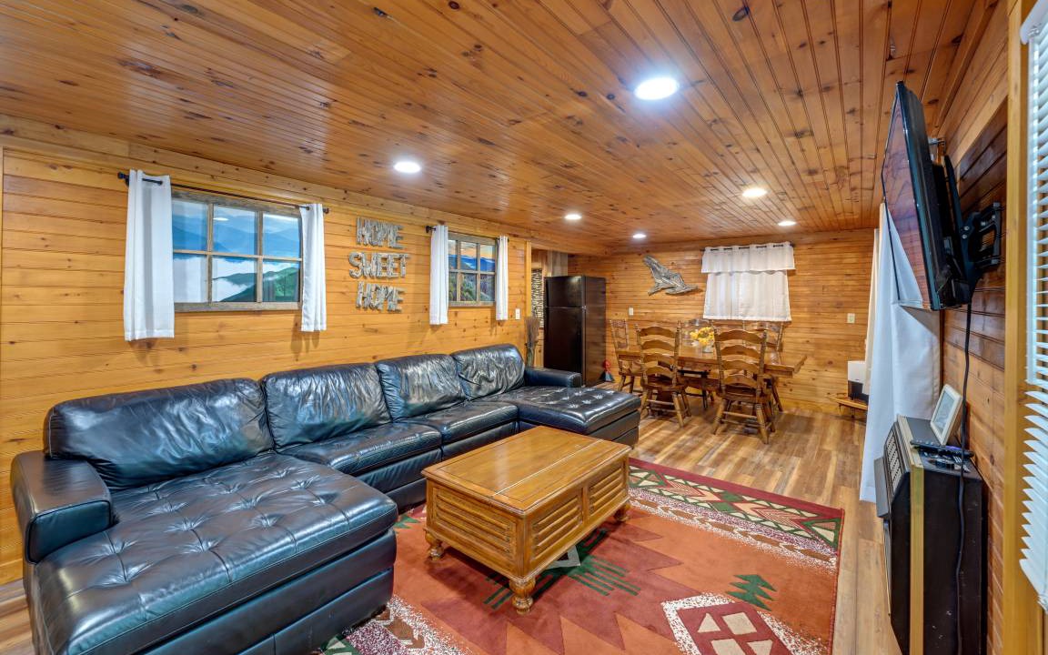 Robbinsville House | 111 m² House ∙ 3 bedrooms ∙ 7 guests