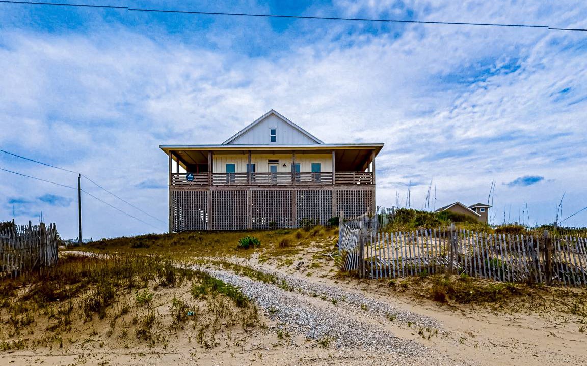 Carova Beach House | 119 m² House ∙ 3 bedrooms ∙ 6 guests