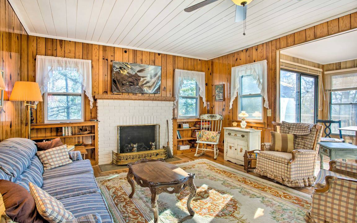 Hendersonville House | 120 m² House ∙ 2 bedrooms ∙ 6 guests