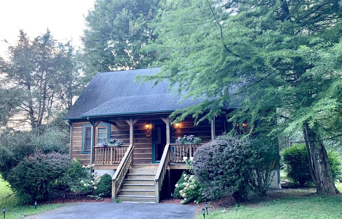 Boone Cabin | 127 m² Cabin ∙ 2 bedrooms ∙ 6 guests