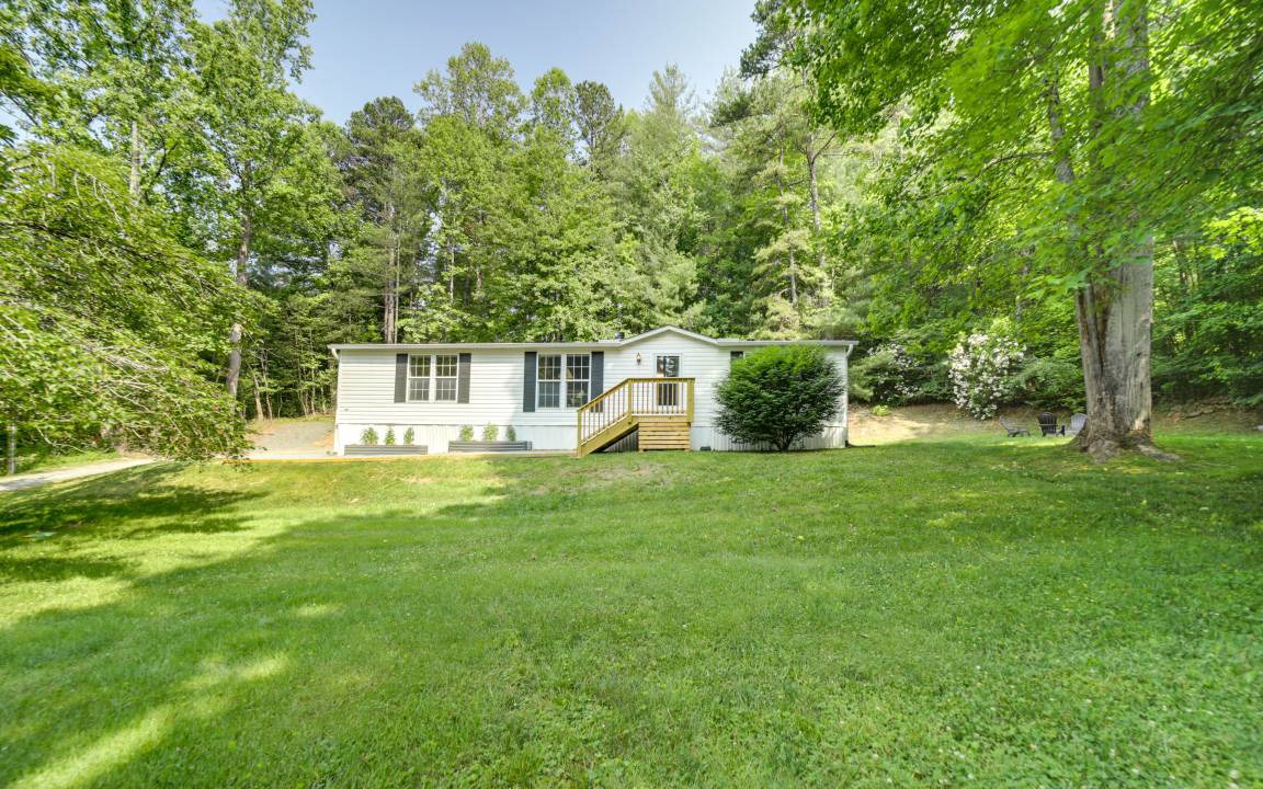 Pisgah Forest House | 130 m² House ∙ 3 bedrooms ∙ 6 guests