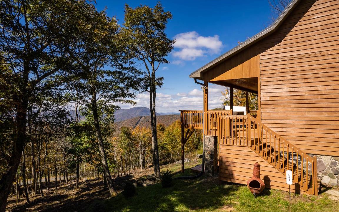 West Jefferson House | 134 m² House ∙ 3 bedrooms ∙ 8 guests