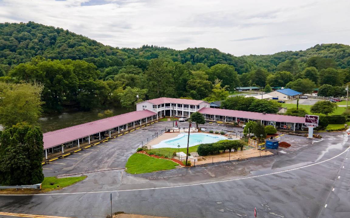 Cherokee Hotel | 14 m² Hotel ∙ 127 guests