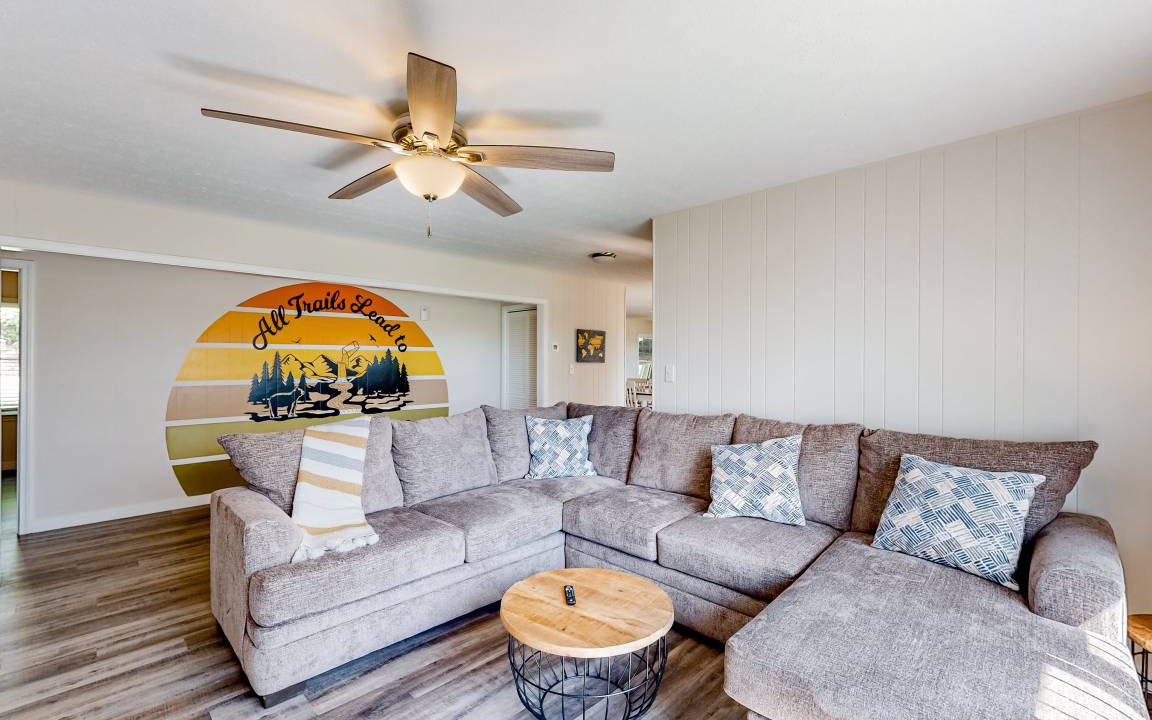 Mills River House | 147 m² House ∙ 3 bedrooms ∙ 8 guests