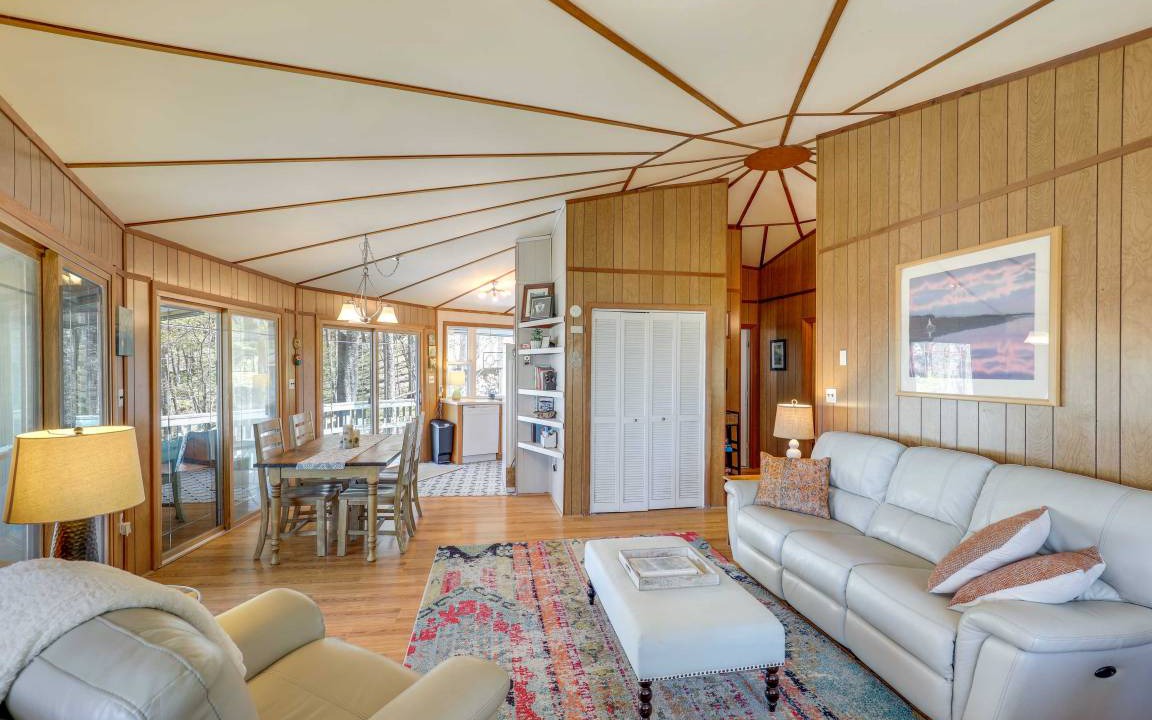 Wolf Laurel House | 148 m² House ∙ 2 bedrooms ∙ 4 guests