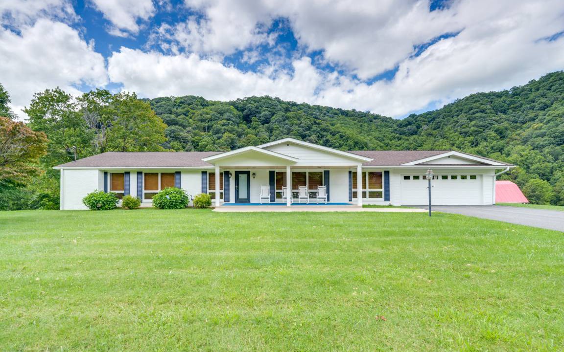 Bakersville House | 148 m² House ∙ 4 bedrooms ∙ 6 guests