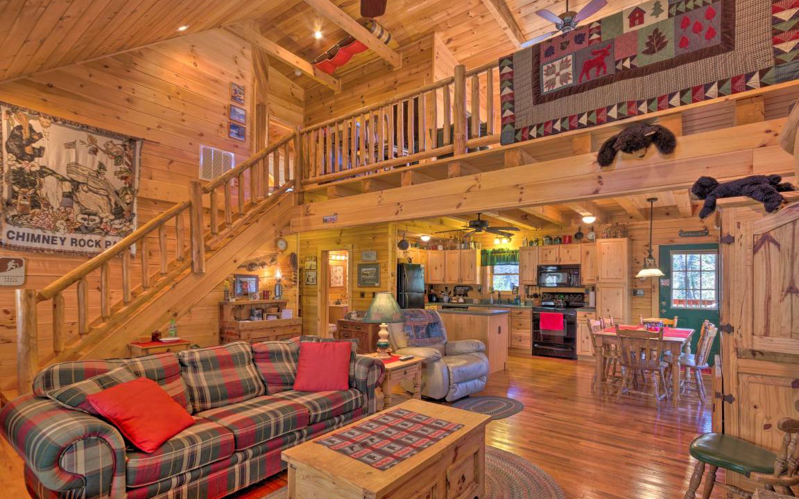 Lake Lure House | 157 m² House ∙ 3 bedrooms ∙ 8 guests