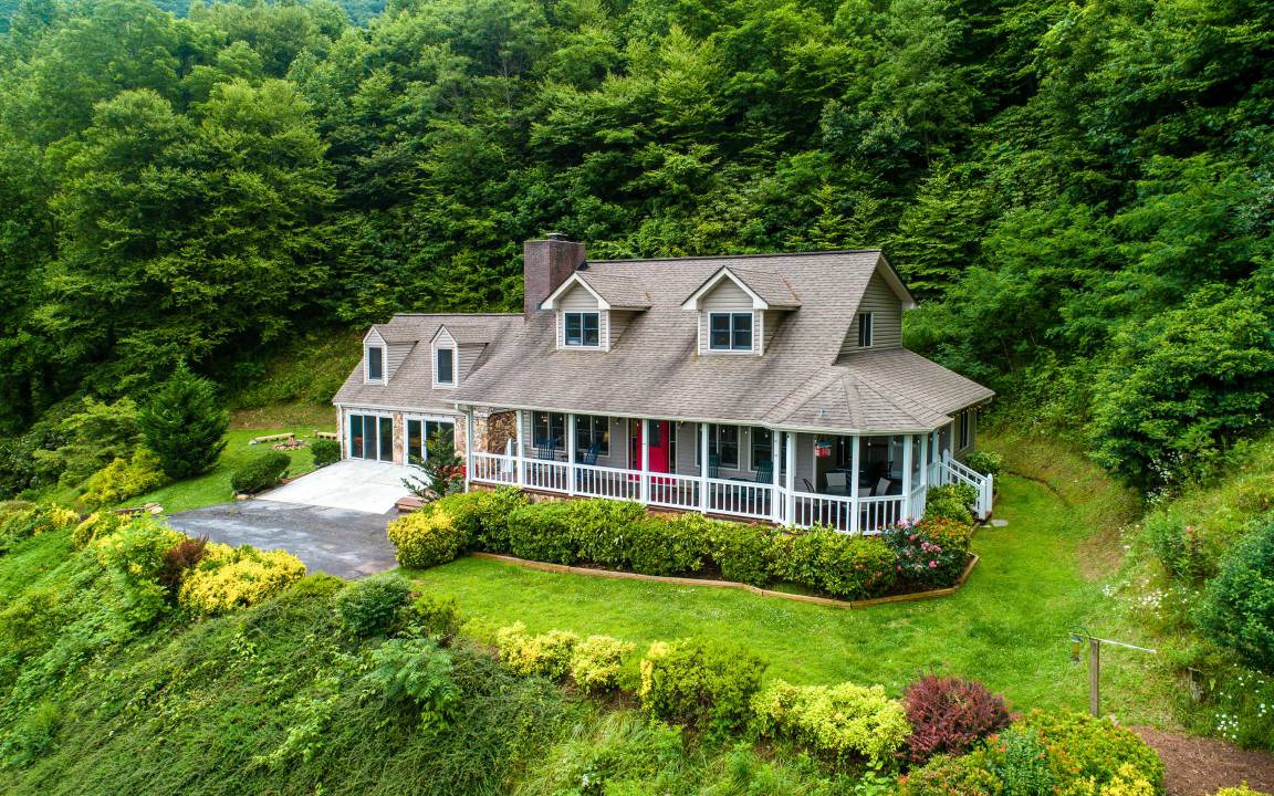 Cullowhee House | 163 m² House ∙ 3 bedrooms ∙ 8 guests