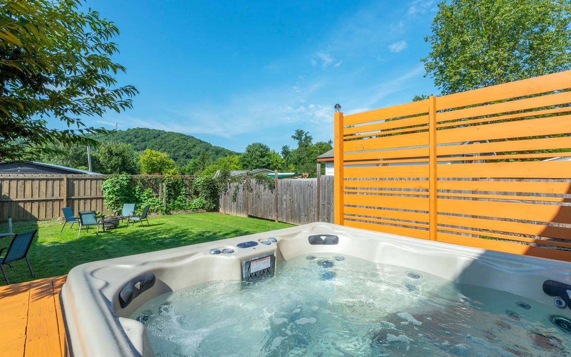 Swannanoa House | 163 m² House ∙ 3 bedrooms ∙ 6 guests