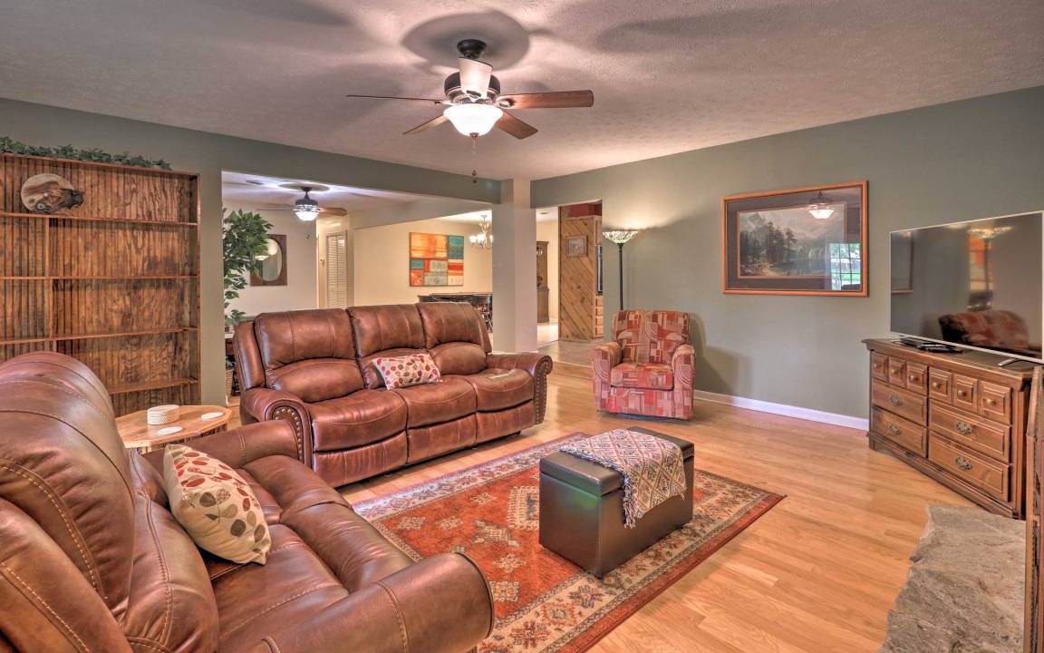 Hendersonville House | 164 m² House ∙ 3 bedrooms ∙ 6 guests
