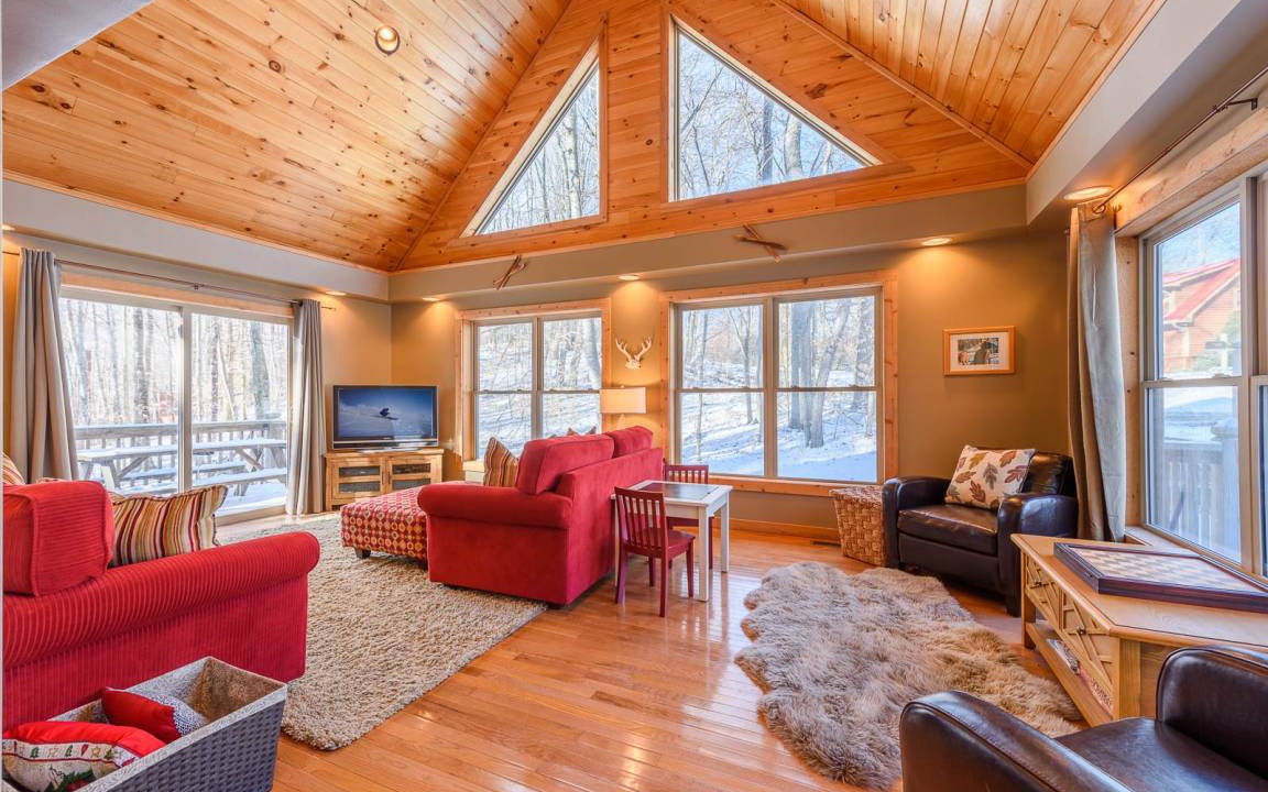 Charter Hills Cabin | 167 m² Cabin ∙ 3 bedrooms ∙ 6 guests