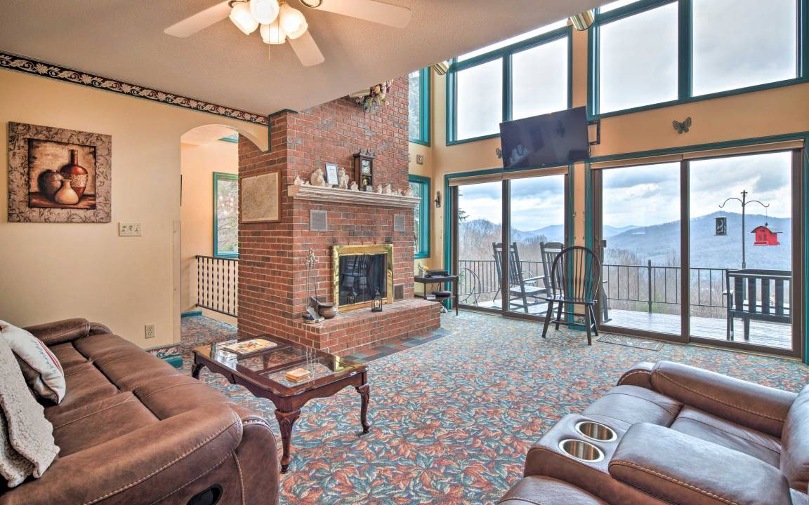 Burnsville House | 167 m² House ∙ 4 bedrooms ∙ 10 guests