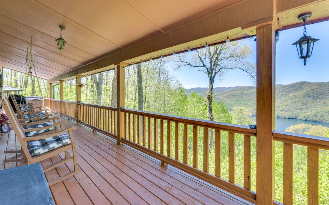 Topton House | 169 m² House ∙ 3 bedrooms ∙ 8 guests
