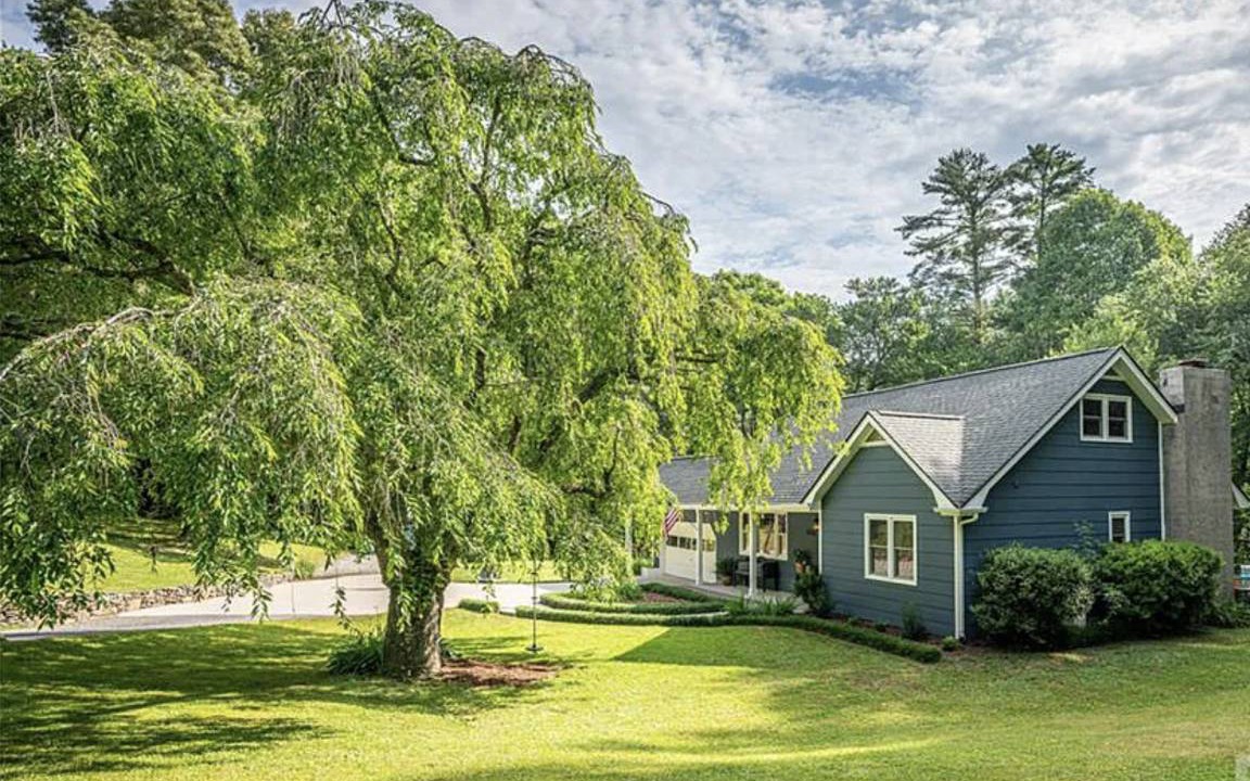 Pisgah Forest House | 169 m² House ∙ 3 bedrooms ∙ 8 guests