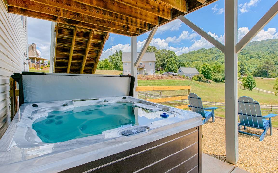 Weaverville House | 186 m² House ∙ 4 bedrooms ∙ 12 guests