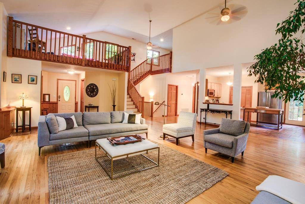 Fairview House | 190 m² House ∙ 5 bedrooms ∙ 10 guests