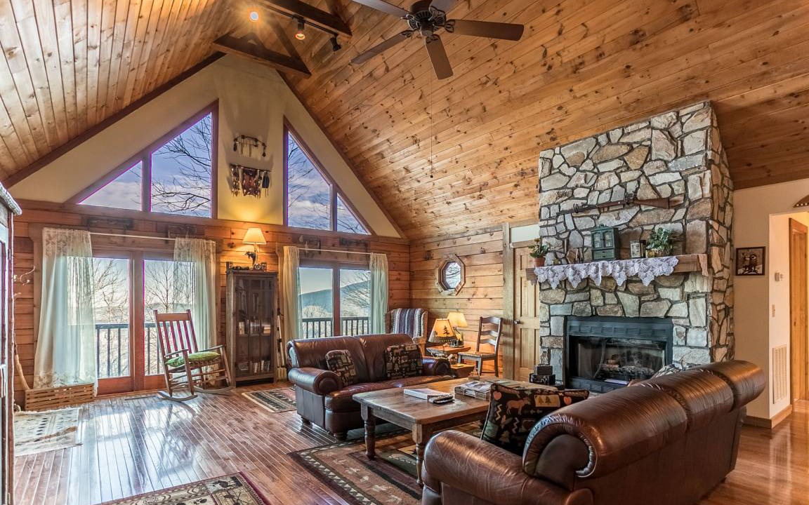 Seven Devils Cabin | 192 m² Cabin ∙ 3 bedrooms ∙ 8 guests