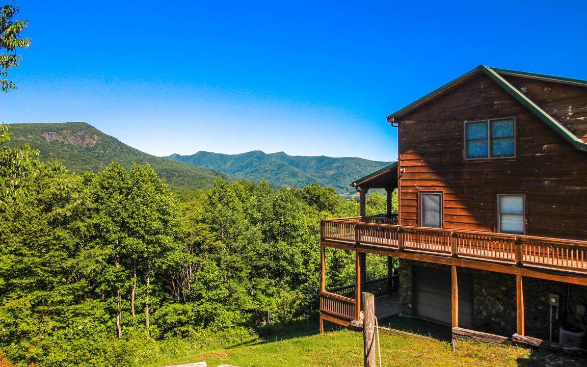 Buck Mountain House | 198 m² House ∙ 4 bedrooms ∙ 12 guests