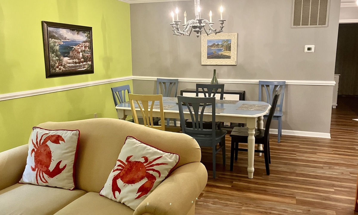 North Carolina Coast Condo | 1st floor 3BR 2Bath Oceanfront Condo w/pool and 2 assigned parking spots!