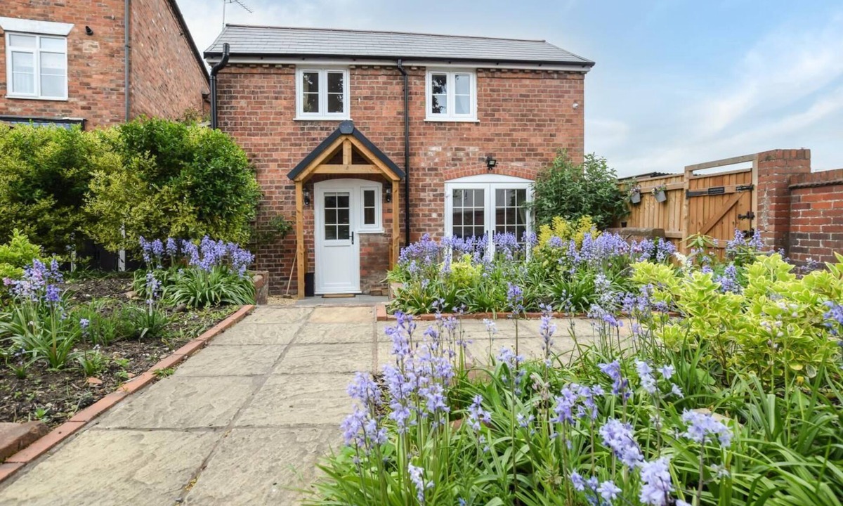 Bewdley Cottage | 2 Bed in Bewdley (oc-n31968)