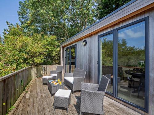 Llangelynin Cabin | 2 Bed in Conwy oc-50284