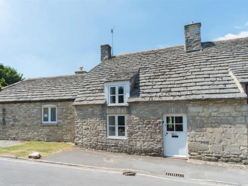 Corfe Castle Village House | 2 Bed in Corfe Castle oc-ic096