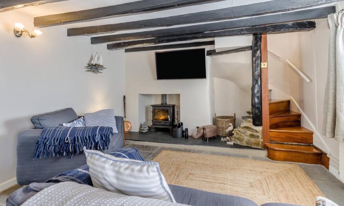 Llansantffraed Cottage | 2 Bed in Llanon (oc-e32781)