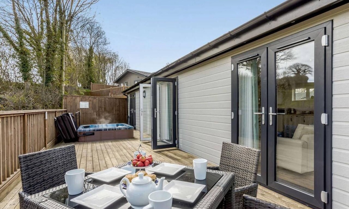 Ash Mill Ski Chalet | 2 Bed in Romansleigh (oc-82260)