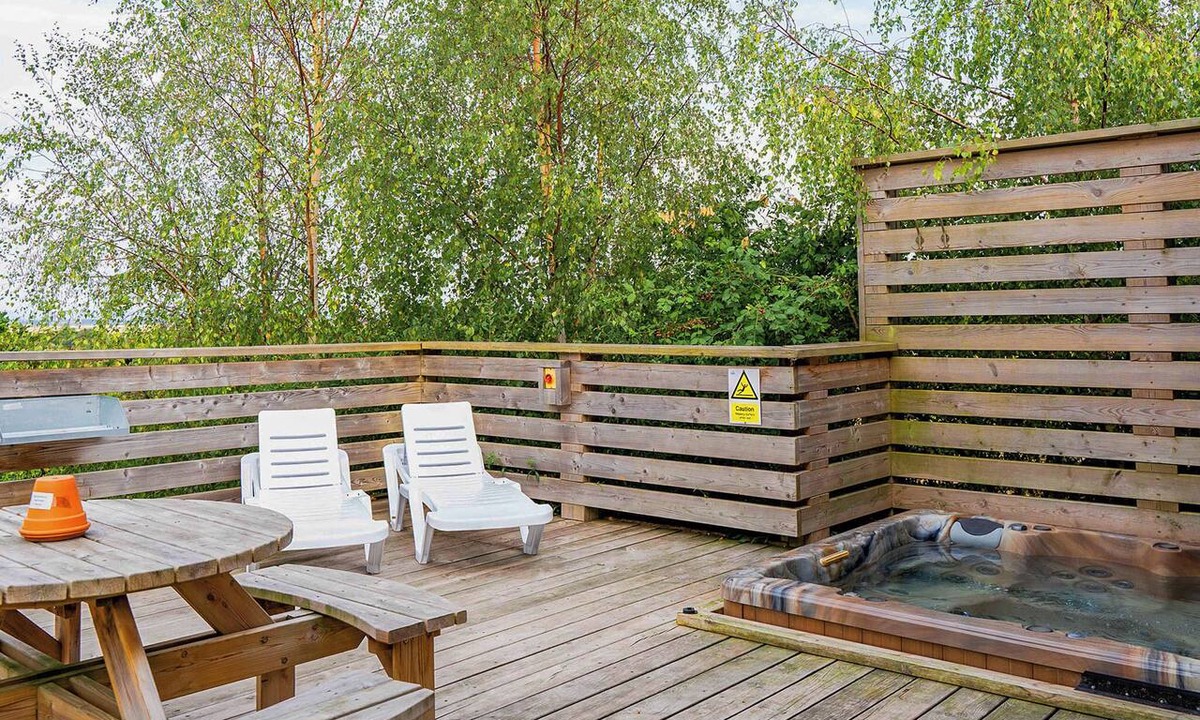 Cannington Ski Chalet | 2 bedroom accommodation in Cannington