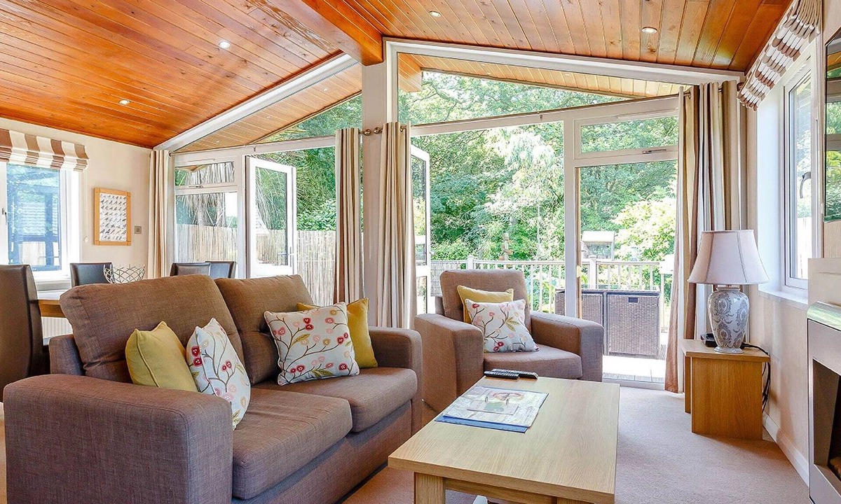 Widemouth Bay Cabin | 2 bedroom accommodation in Holsworthy