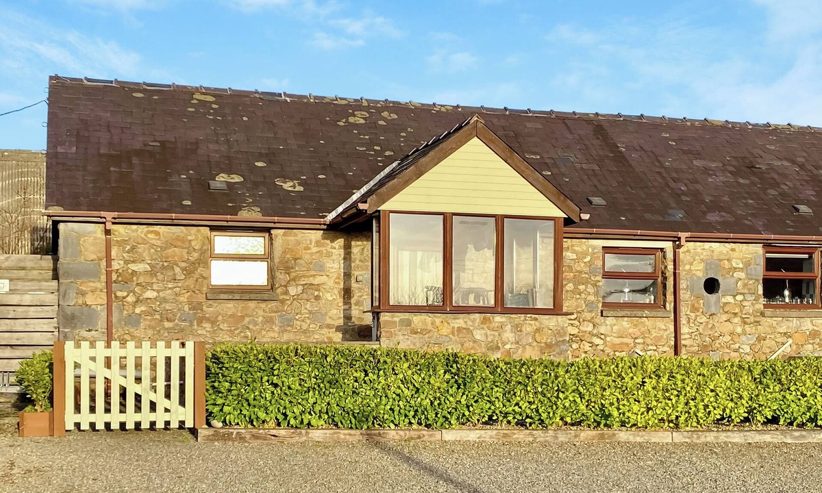 Tavernspite Cottage | 2 bedroom accommodation in Marros, near Amroth
