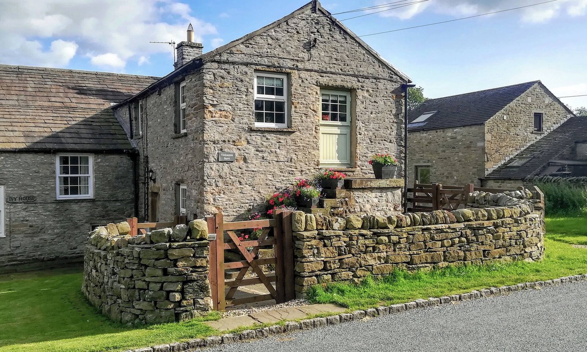 Carperby Cottage | 2 bedroom accommodation in Carperby, near Leyburn