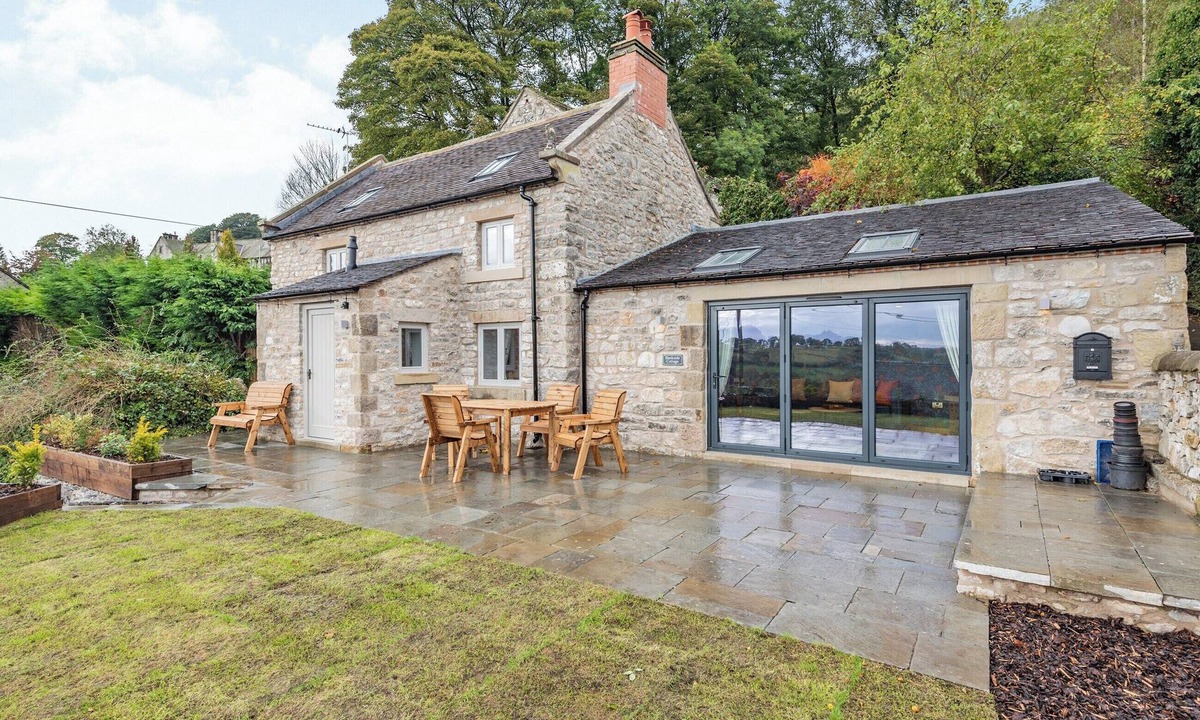 Parwich Cottage | 2 bedroom accommodation in Parwich