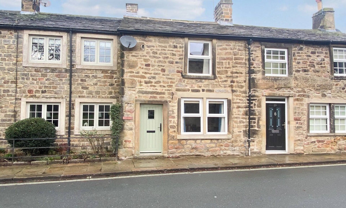 Embsay Cottage | 2 bedroom accommodation in Embsay, near Skipton