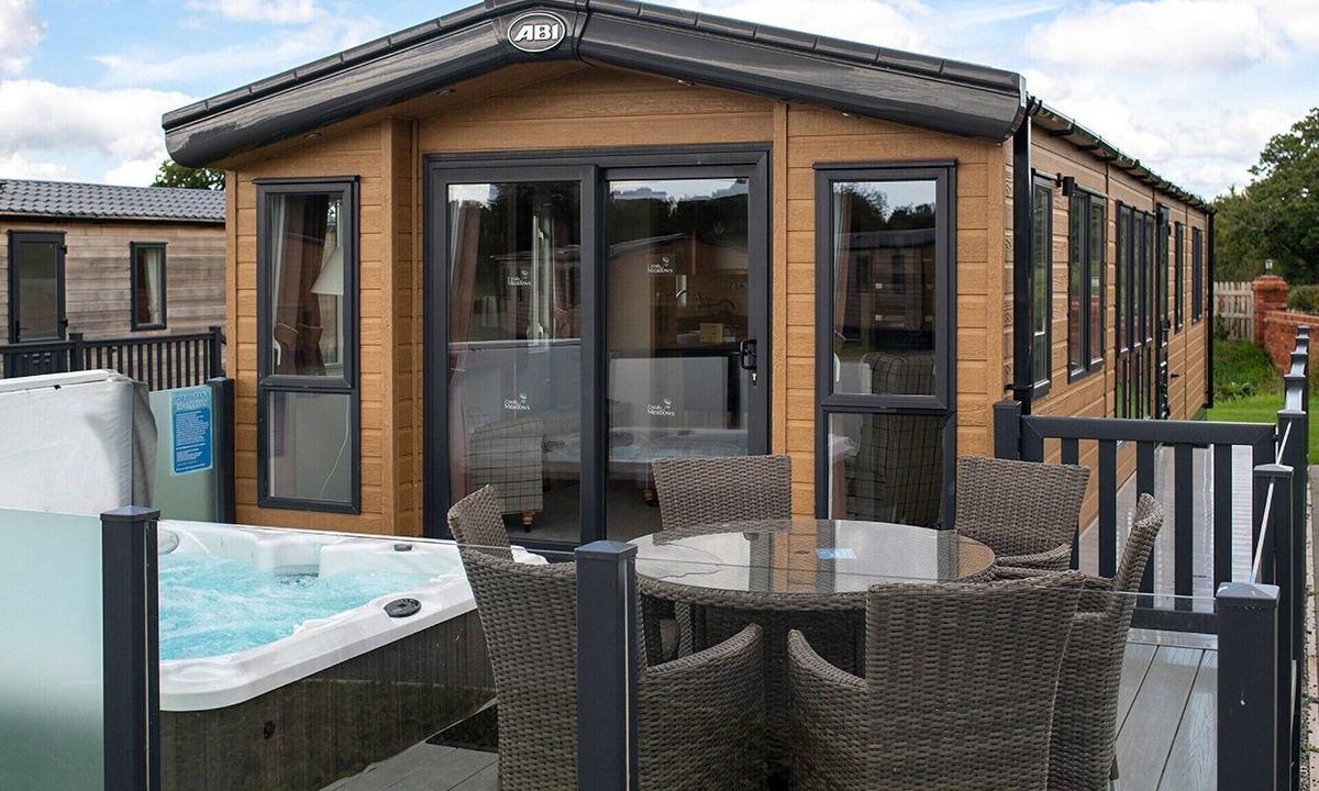 Woodbury House | 2 bedroom accommodation in Clyst St Mary, Nr Exeter