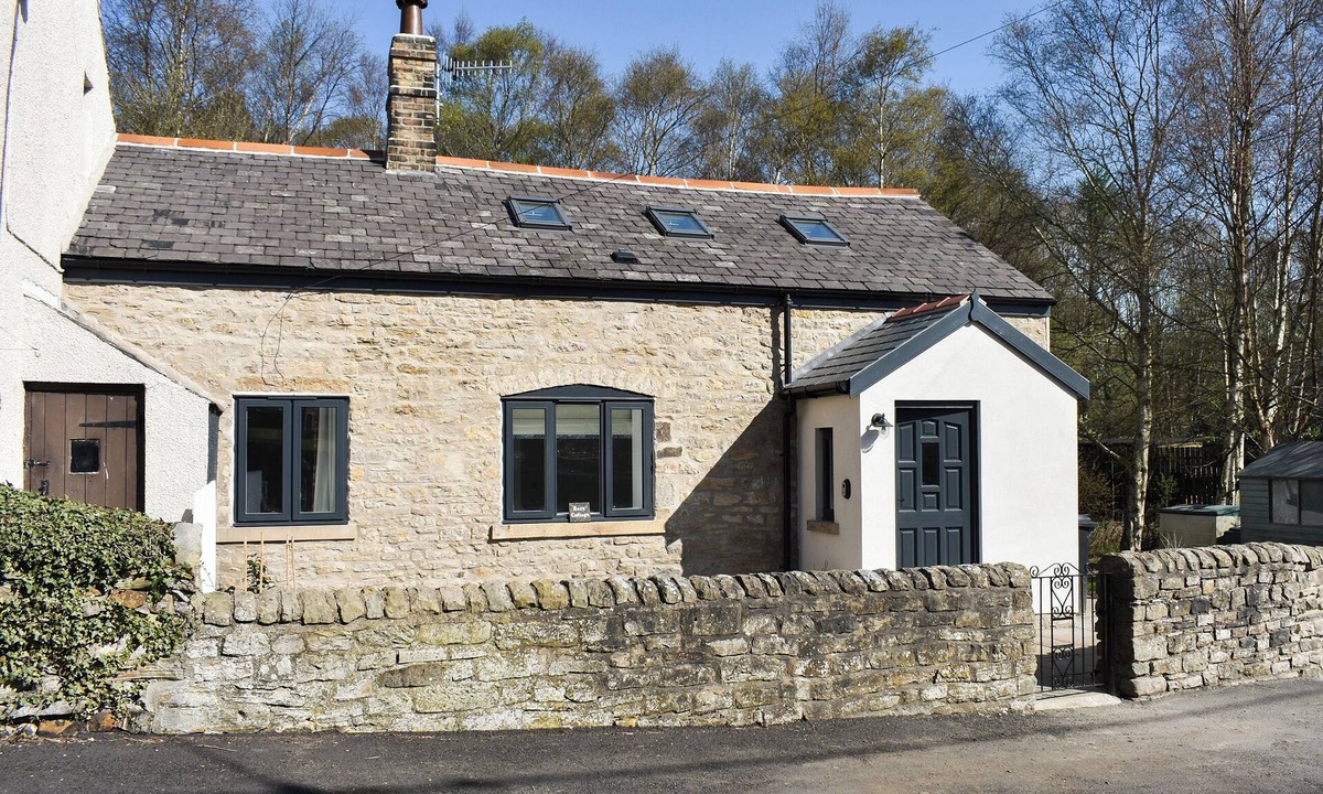 Henshaw Cottage | 2 bedroom accommodation in Redburn, near Bardon Mill